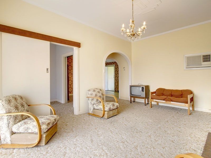 8 Fifth Avenue, Semaphore Park SA 5019