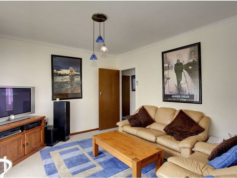 1/18 Military Road, West Beach SA 5024