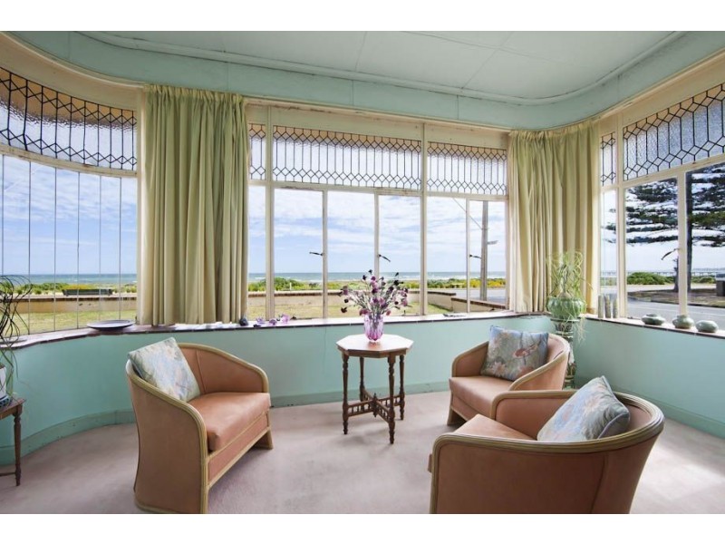 164 Esplanade, Largs Bay SA 5016