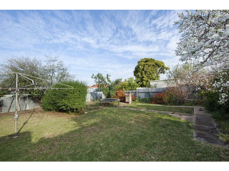 26 Mitchell Street East, Seaton SA 5023