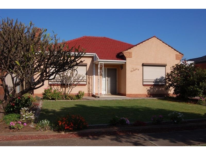 2 Fourth Avenue, Seaton SA 5023