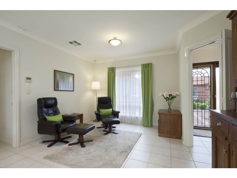 5B Orwin Court, Fulham SA 5024