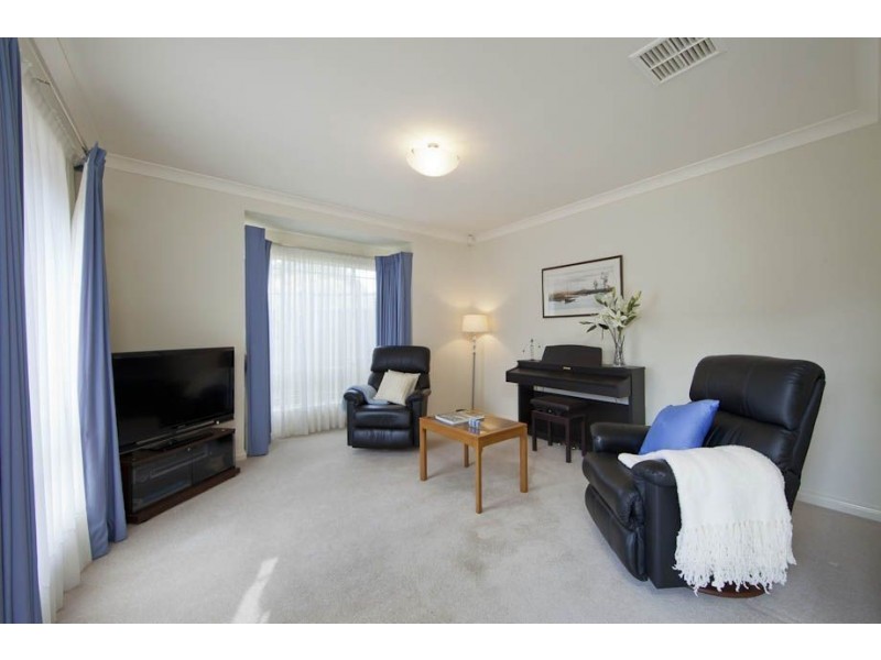 5B Orwin Court, Fulham SA 5024