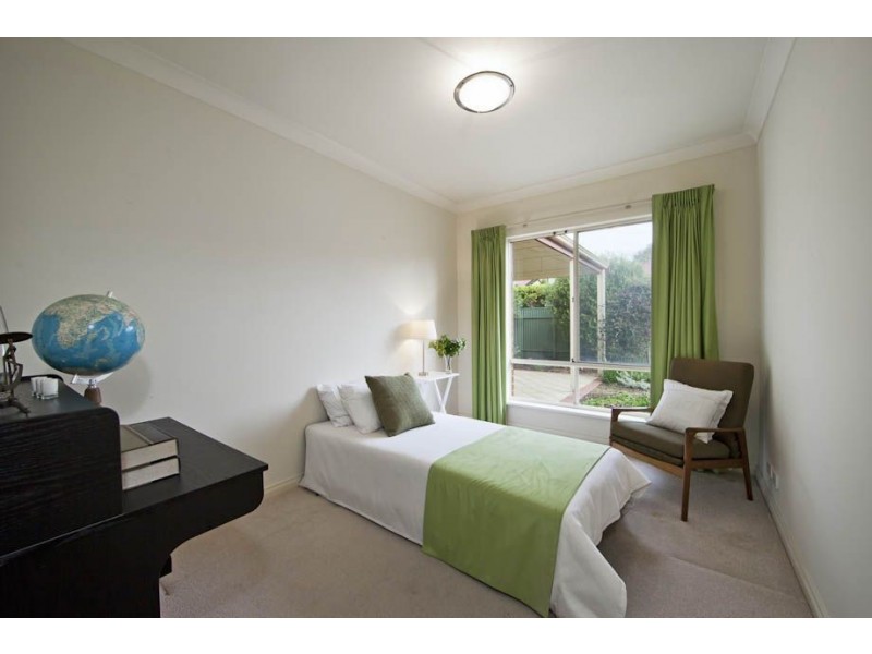 5B Orwin Court, Fulham SA 5024