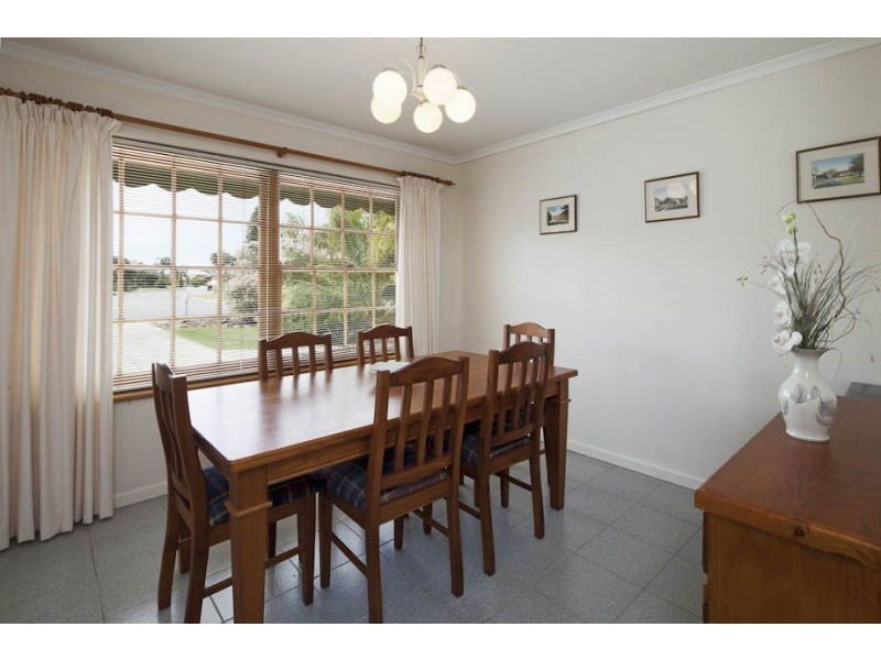 10 Sierra Avenue, Grange SA 5022