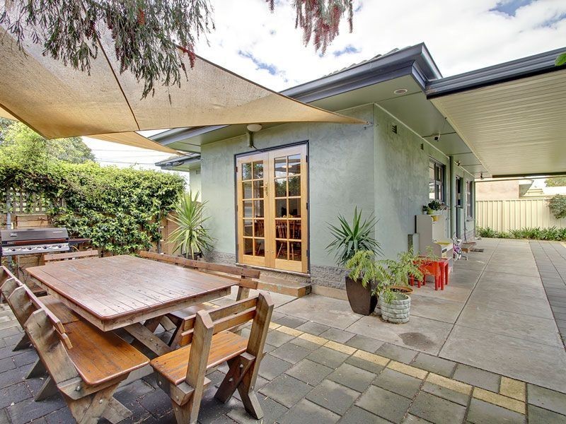 5 Windsor Terrace, West Beach SA 5024