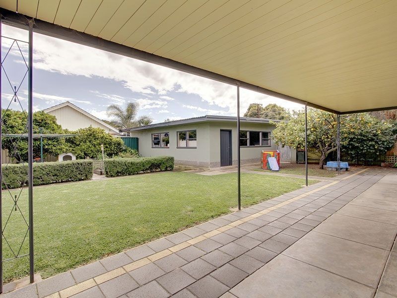 5 Windsor Terrace, West Beach SA 5024