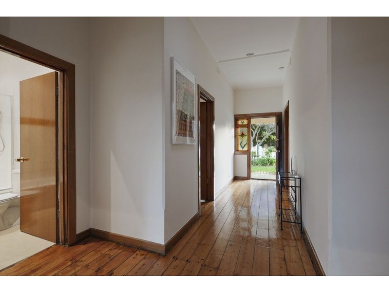 17 Fourth Avenue, Cheltenham SA 5014