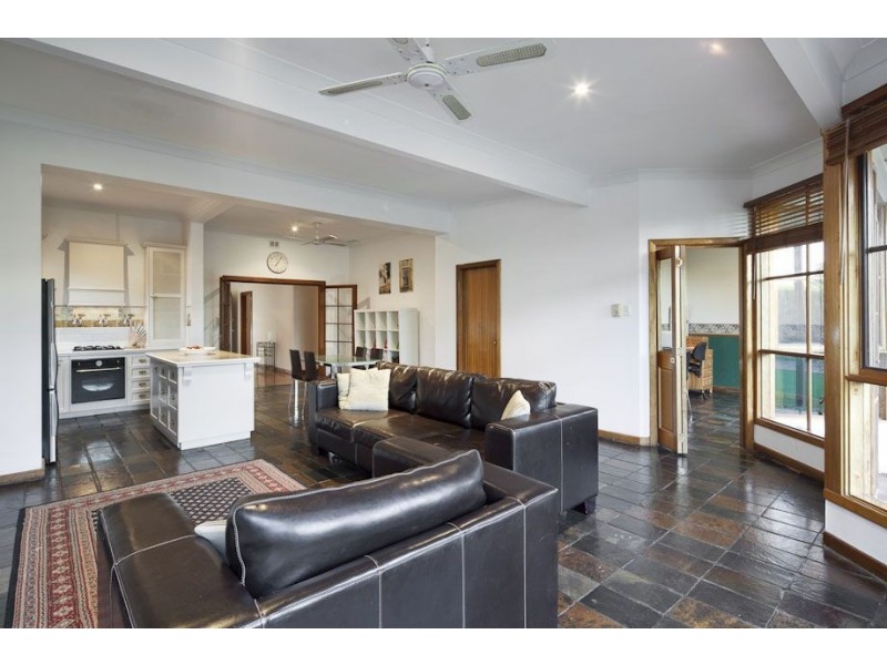 17 Fourth Avenue, Cheltenham SA 5014