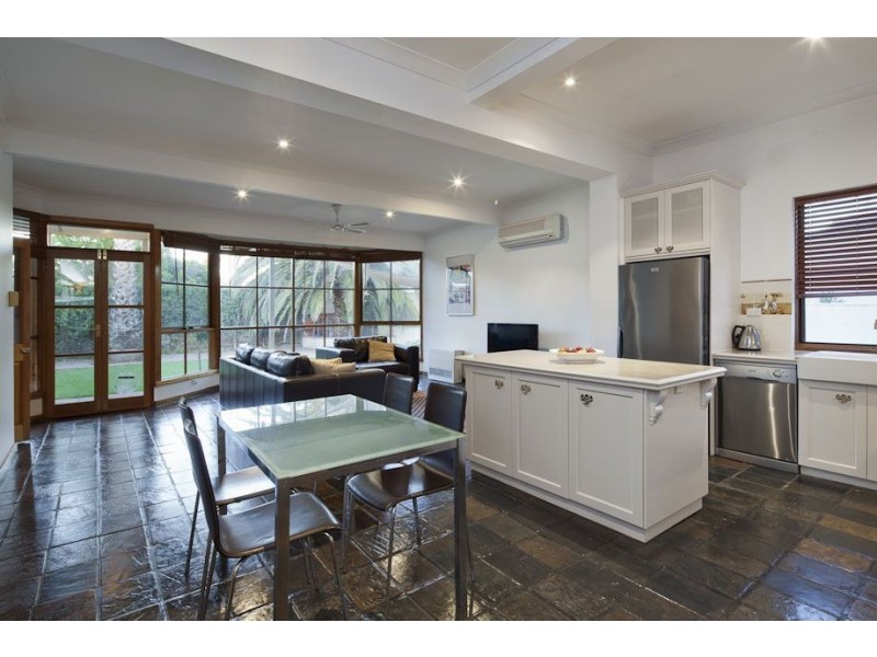 17 Fourth Avenue, Cheltenham SA 5014