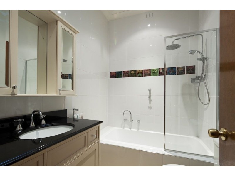 17 Fourth Avenue, Cheltenham SA 5014