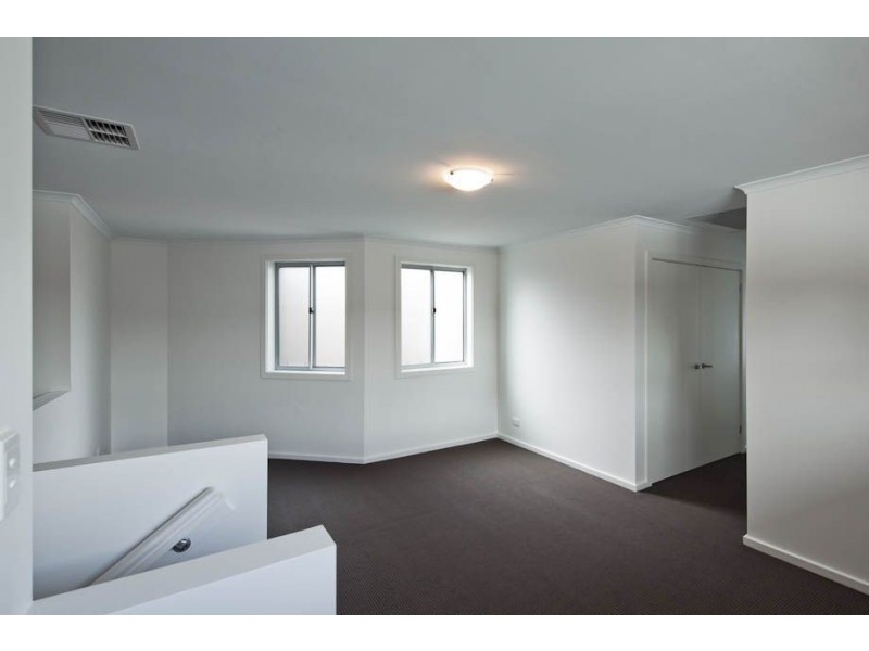 20 Kincaid Rd, Henley Beach South SA 5022
