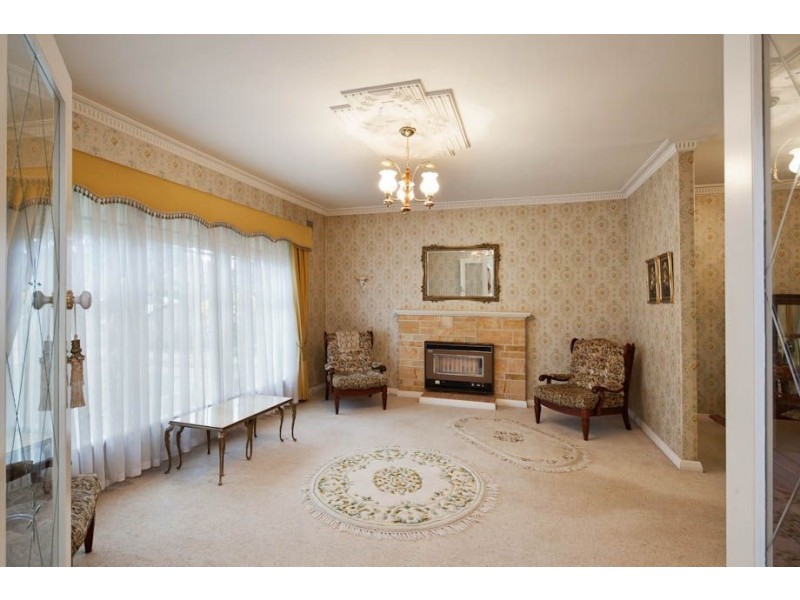 11 Oliver Ave, Fulham Gardens SA 5024