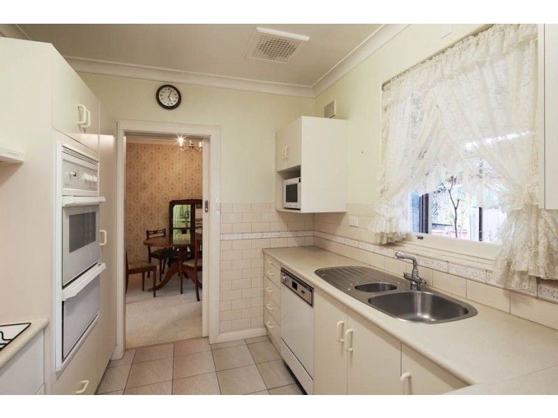 11 Oliver Ave, Fulham Gardens SA 5024