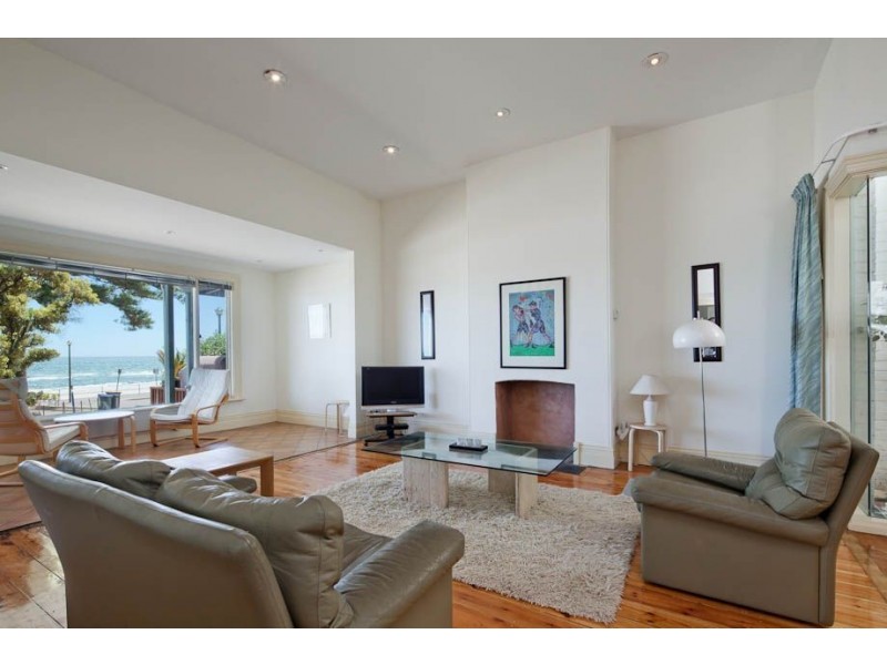 213 Esplanade, Henley Beach SA 5022