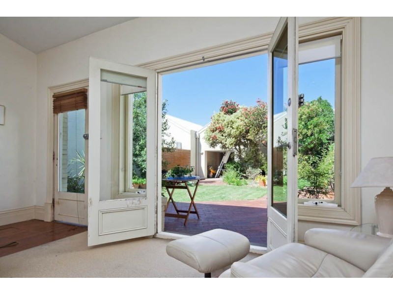 213 Esplanade, Henley Beach SA 5022