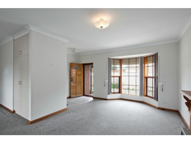 2/5 Henley Avenue, Henley Beach SA 5022