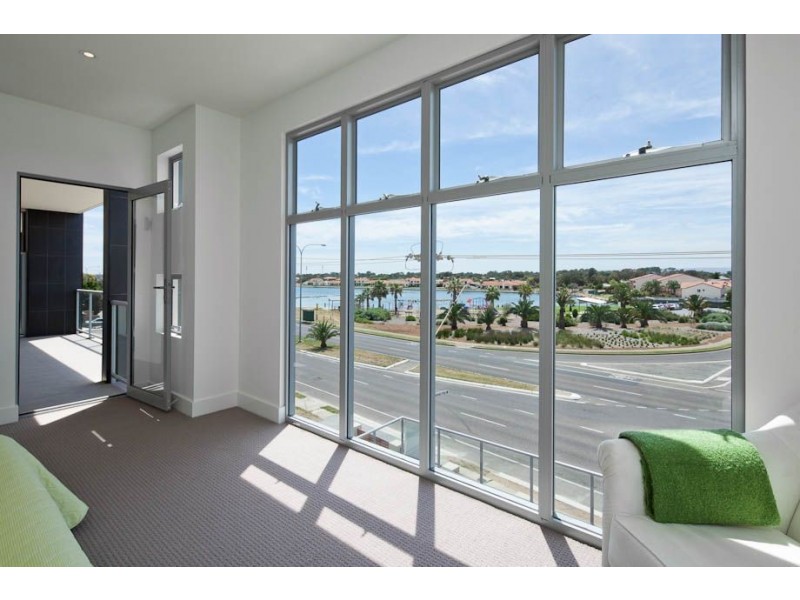 11-13 Military Road, Tennyson SA 5022