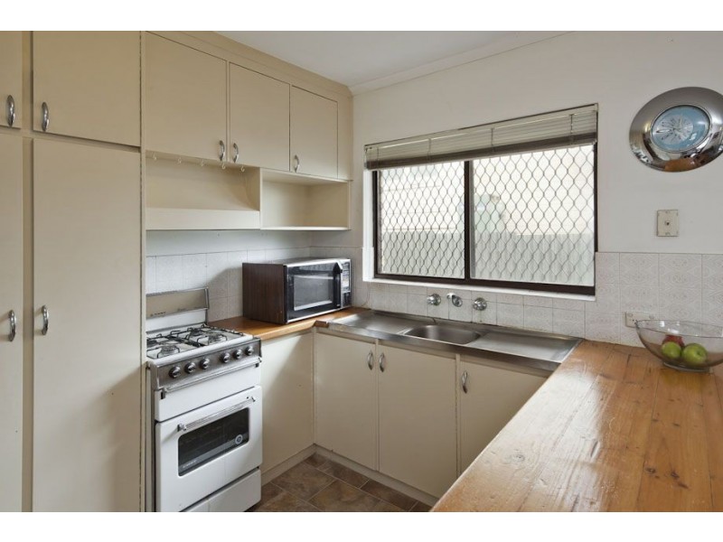 1/114 Military Road, Semaphore SA 5019