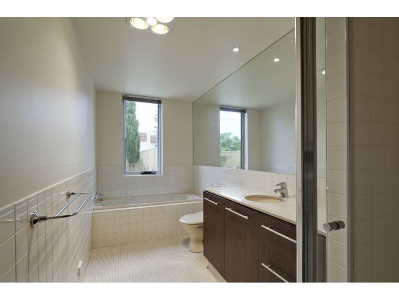 296A Seaview Road, Henley Beach SA 5022