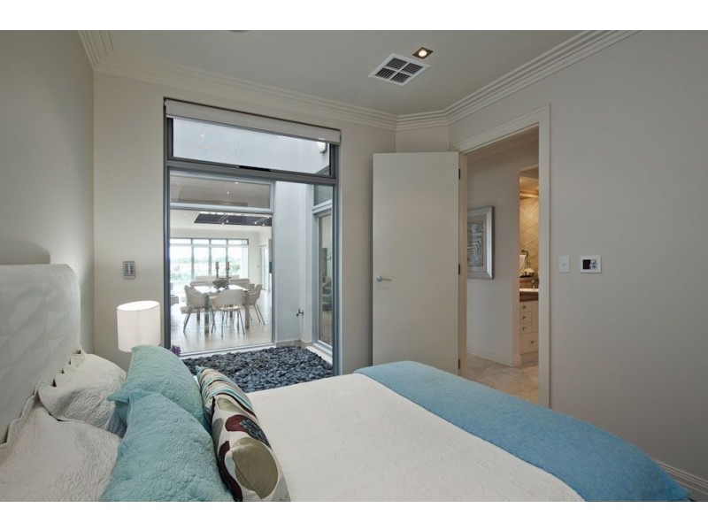 74 Seaview Road, Tennyson SA 5022