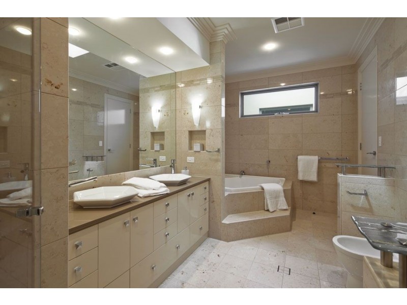 74 Seaview Road, Tennyson SA 5022
