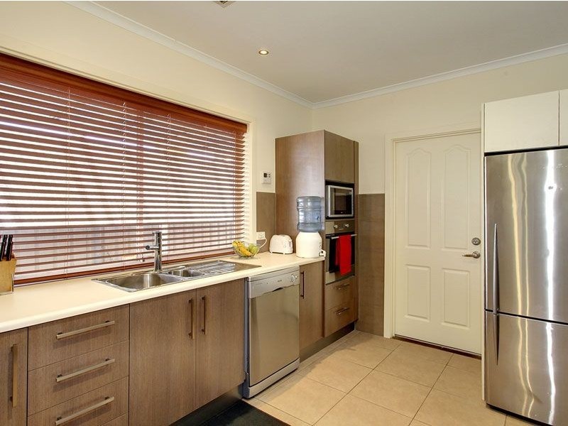 1 Abelia Avenue, Flinders Park SA 5025
