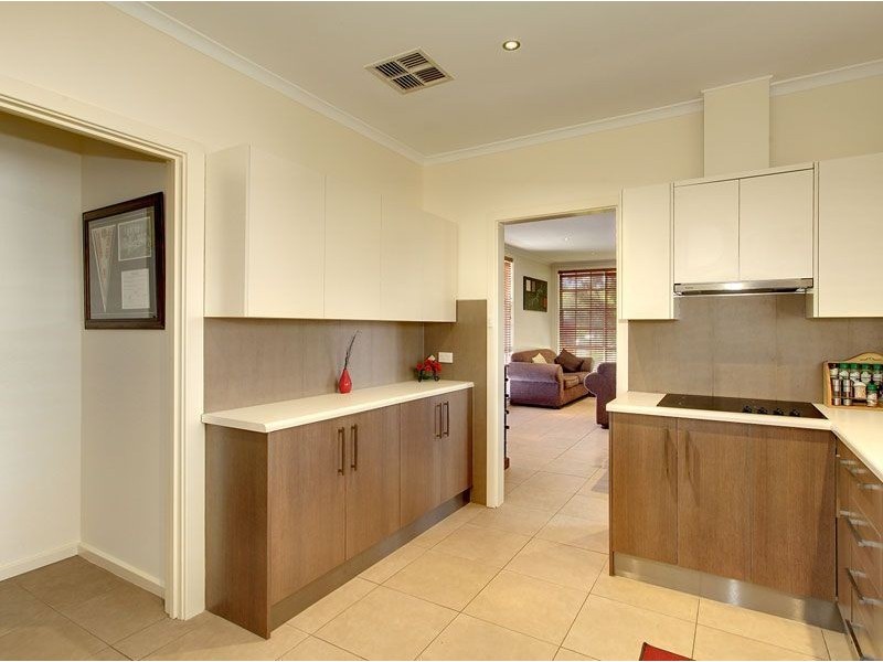 1 Abelia Avenue, Flinders Park SA 5025