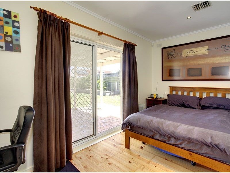 1 Abelia Avenue, Flinders Park SA 5025
