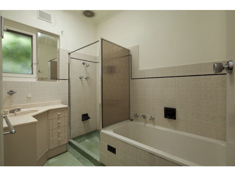 32 Chippendale Avenue, Fulham SA 5024