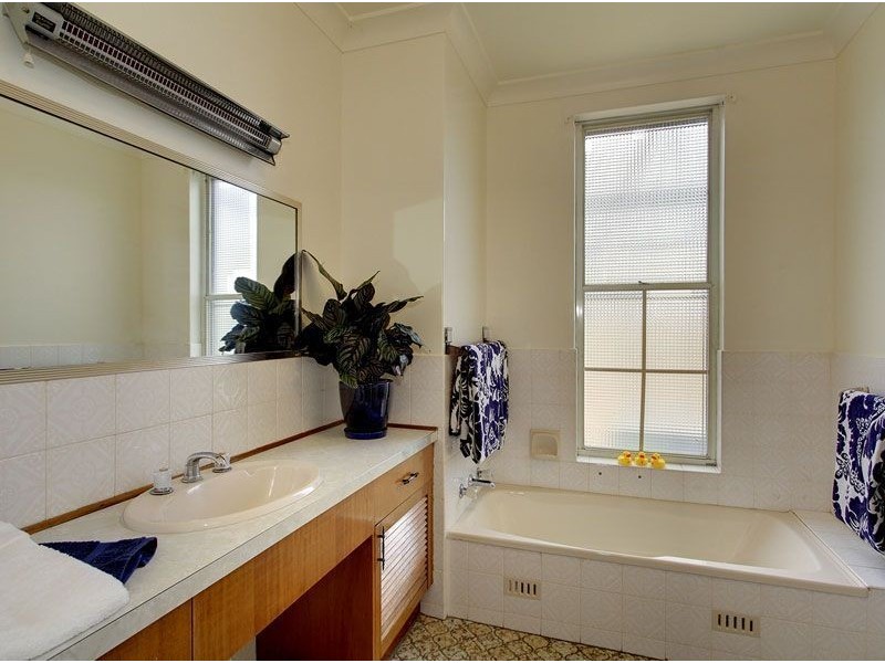 1/31 Esplanade, Henley Beach South SA 5022