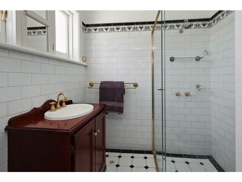 1 Stewart Avenue, Glenelg North SA 5045