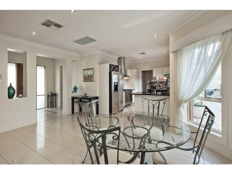 35 Chatswood Crescent, Kidman Park SA 5025