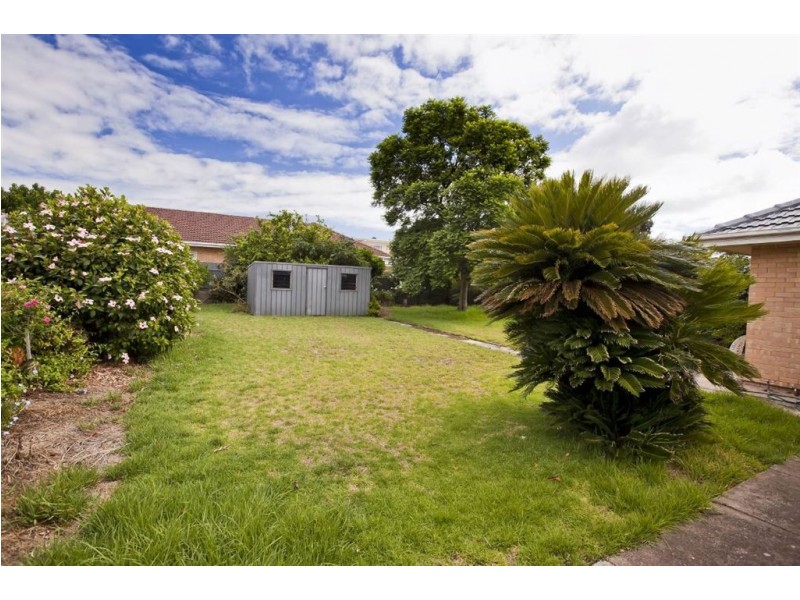 42 Ayton Avenue, Fulham SA 5024