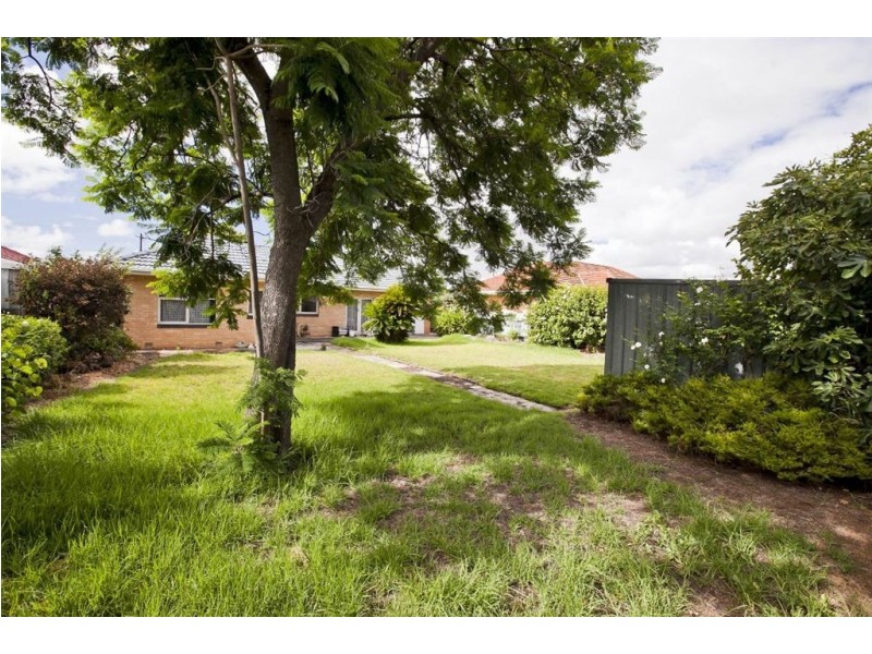 42 Ayton Avenue, Fulham SA 5024
