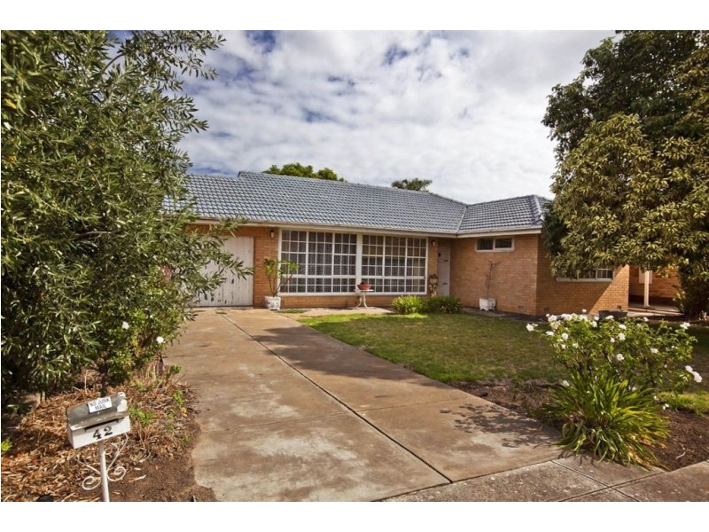 42 Ayton Avenue, Fulham SA 5024