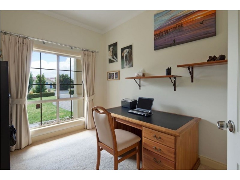 25A Newlands Drive, West Beach SA 5024