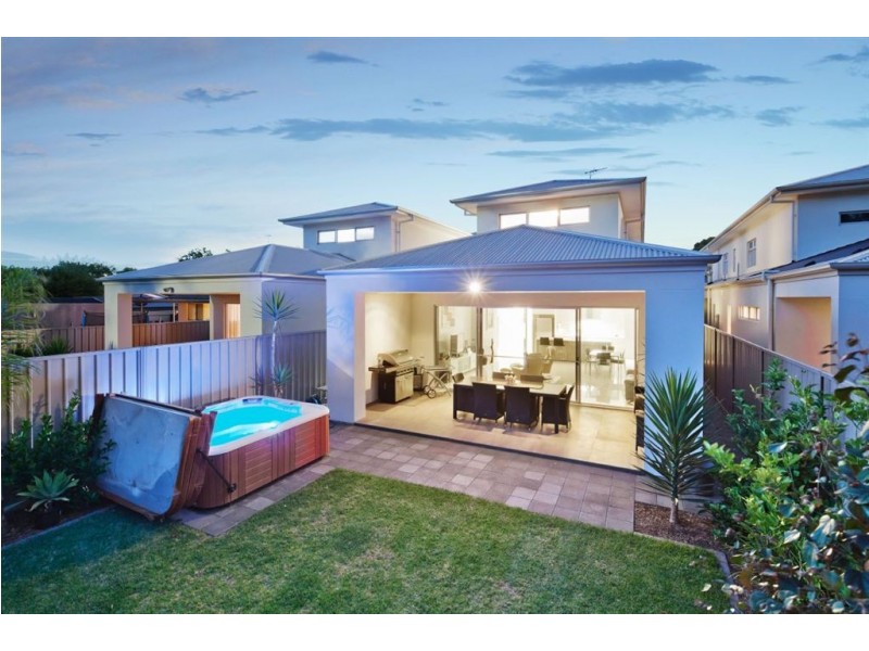 127 Halsey Road, Henley Beach South SA 5022