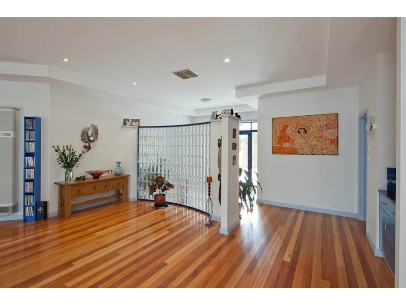 91 Halsey  Road, Fulham SA 5024