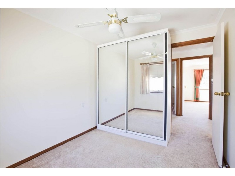 2/9 Yorktown Crescent, Henley Beach South SA 5022