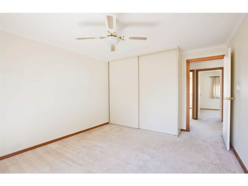 2/9 Yorktown Crescent, Henley Beach South SA 5022