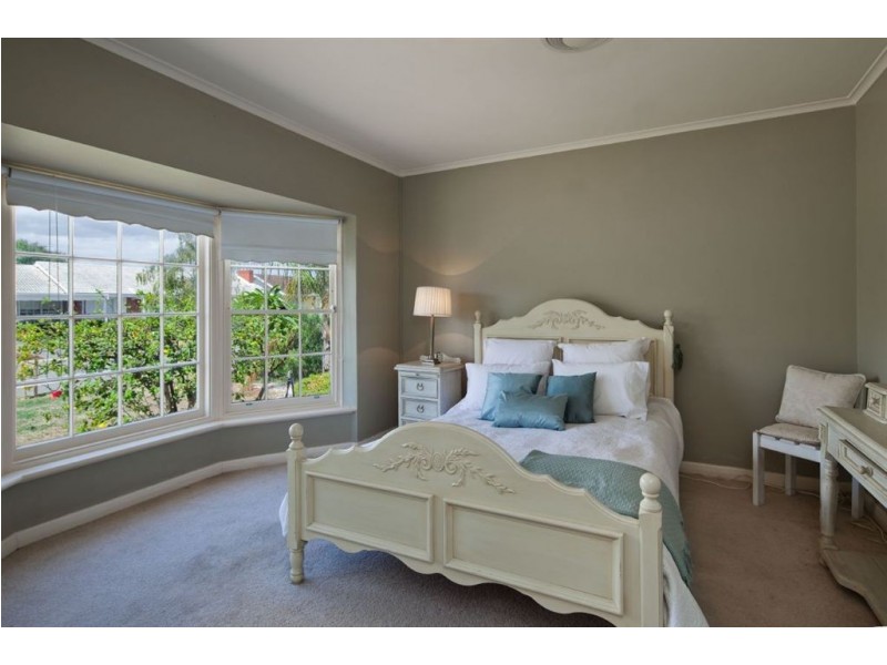 14 Sycamore Avenue, Novar Gardens SA 5040