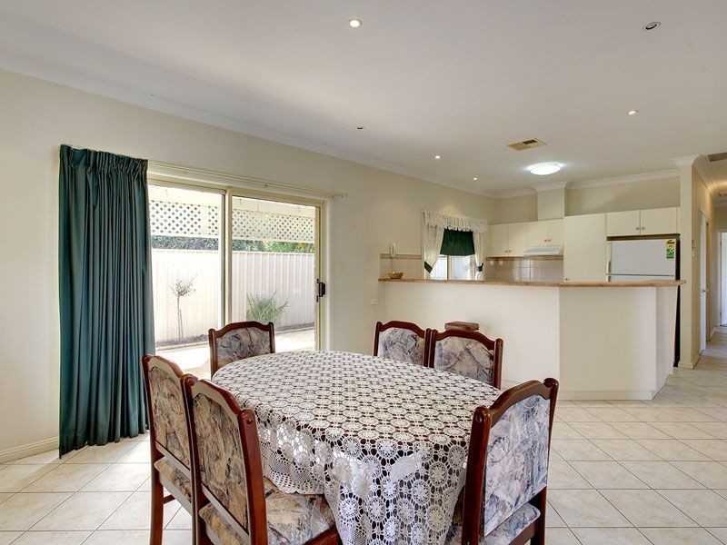 2B Olive Street, Seaton SA 5023
