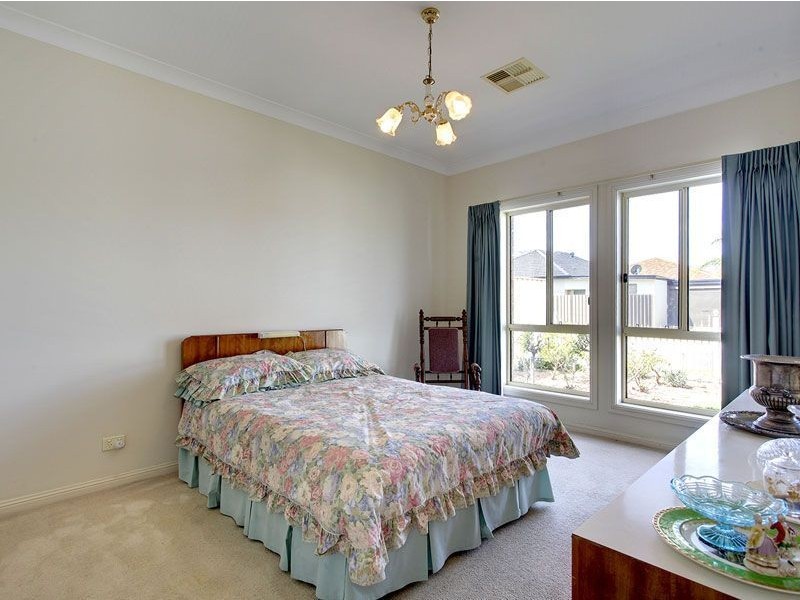 2B Olive Street, Seaton SA 5023