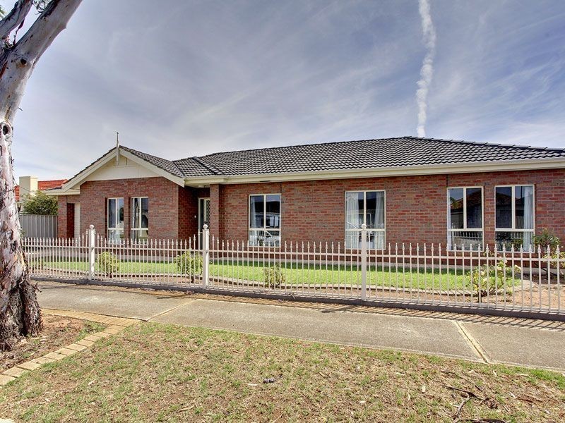 2B Olive Street, Seaton SA 5023
