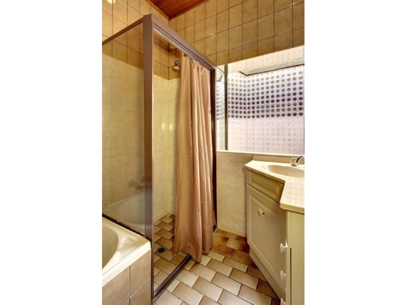 11 Hawkins Avenue, Flinders Park SA 5025