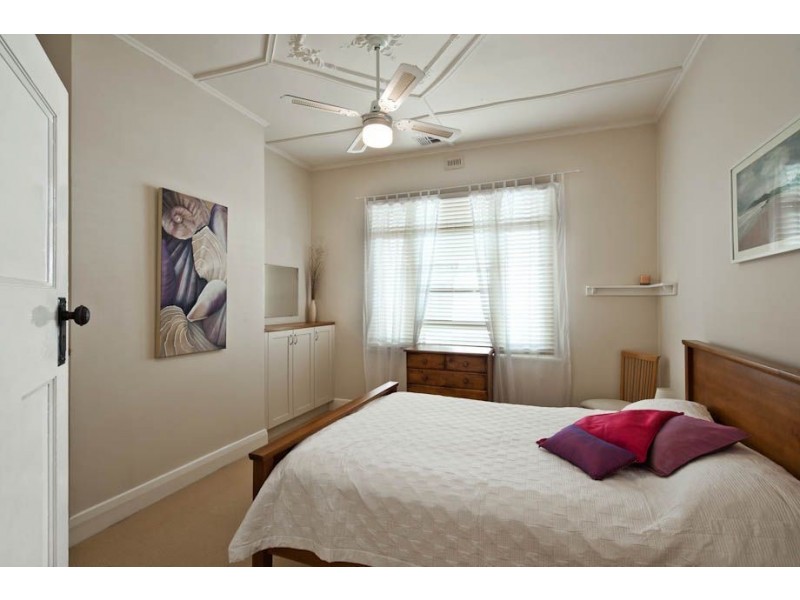 452 Seaview Road, Henley Beach SA 5022