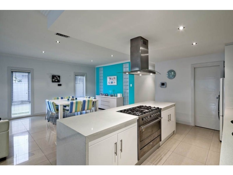4a Alexander Avenue, Grange SA 5022