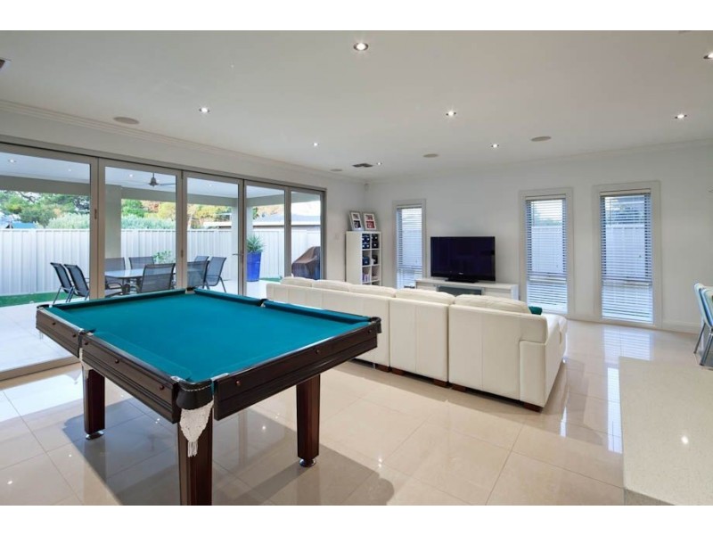 4a Alexander Avenue, Grange SA 5022