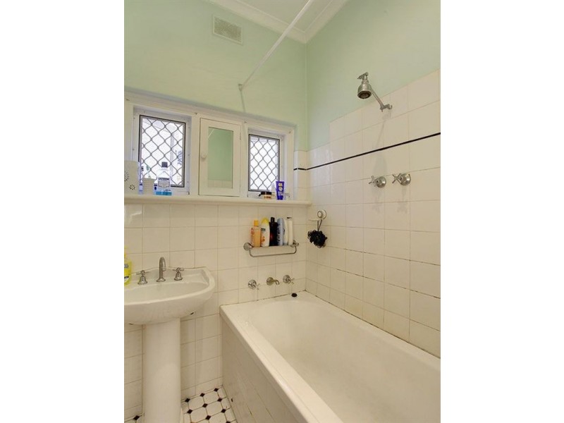 137 East Terrace, Henley Beach SA 5022